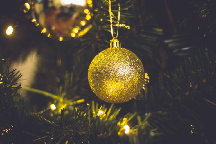 Find Your Perfect Green Artificial Christmas Tree for the Holidays